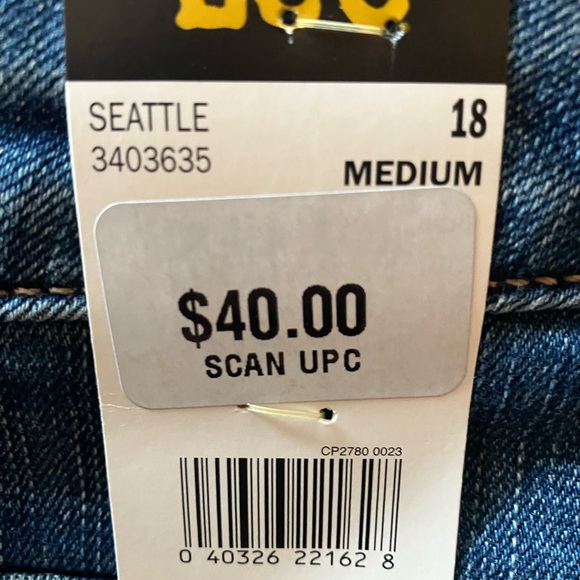 Lee straight leg high waisted jeans size 18 - Picture 3 of 3